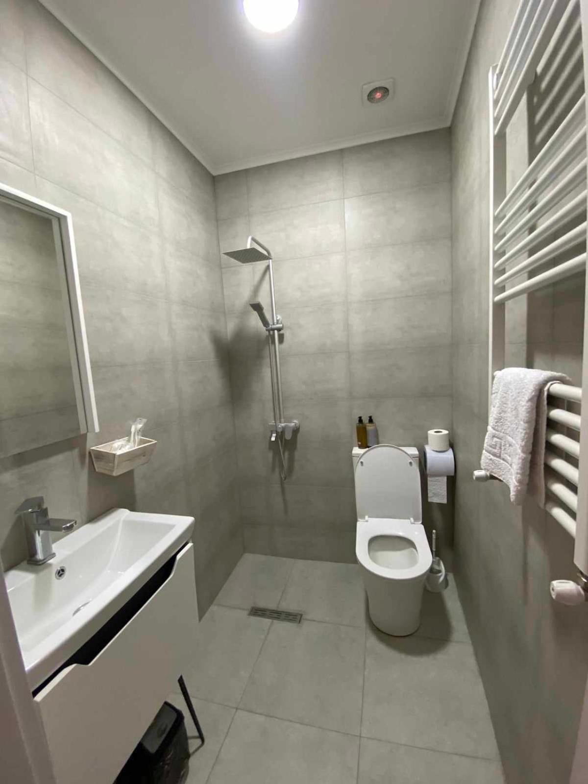 Hotel The Builder 124 Tbilisi Bagian luar foto